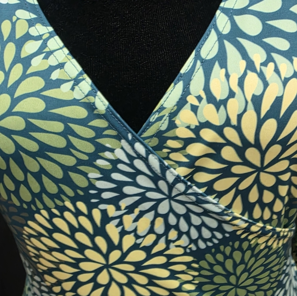 NWT PattyBoutik Blue and Yellow Floral Midi Dress - Picture 11 of 16
